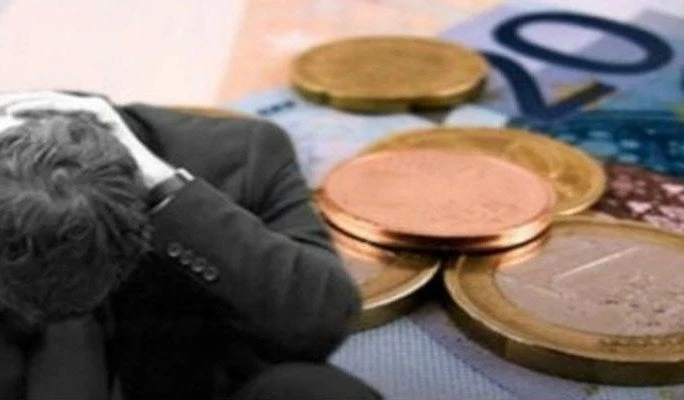 Έξτρα φόροι έως 67,5% για 600.000 επιστήμονες, επαγγελματίες και αγρότες – Αναλυτικά παραδείγματα